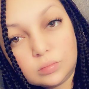 Meet your Posher, Crystal